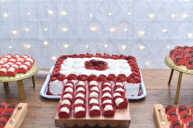 dessert, cake, pastry, celebration, party, casamento, strawberry, fruit, organic